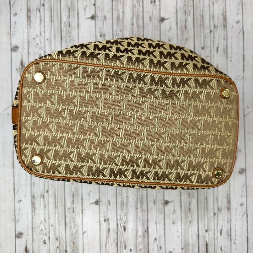 Michael Kors Set Logo Jacquard Tote Bag | Brown | Large - Picture 4 of 6